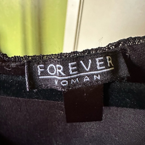 Forever Woman Black Dress. Size 2X. - Picture 6 of 6